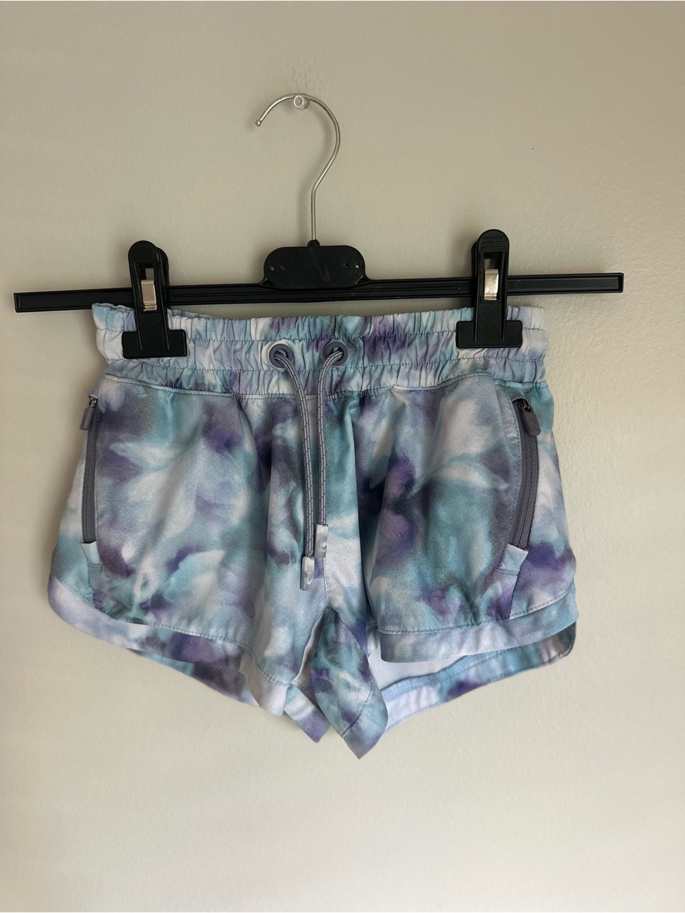 Athleta Girl All Play Short Size XS/6 Tie Dye Pockets Drawstring Multicolor Blue